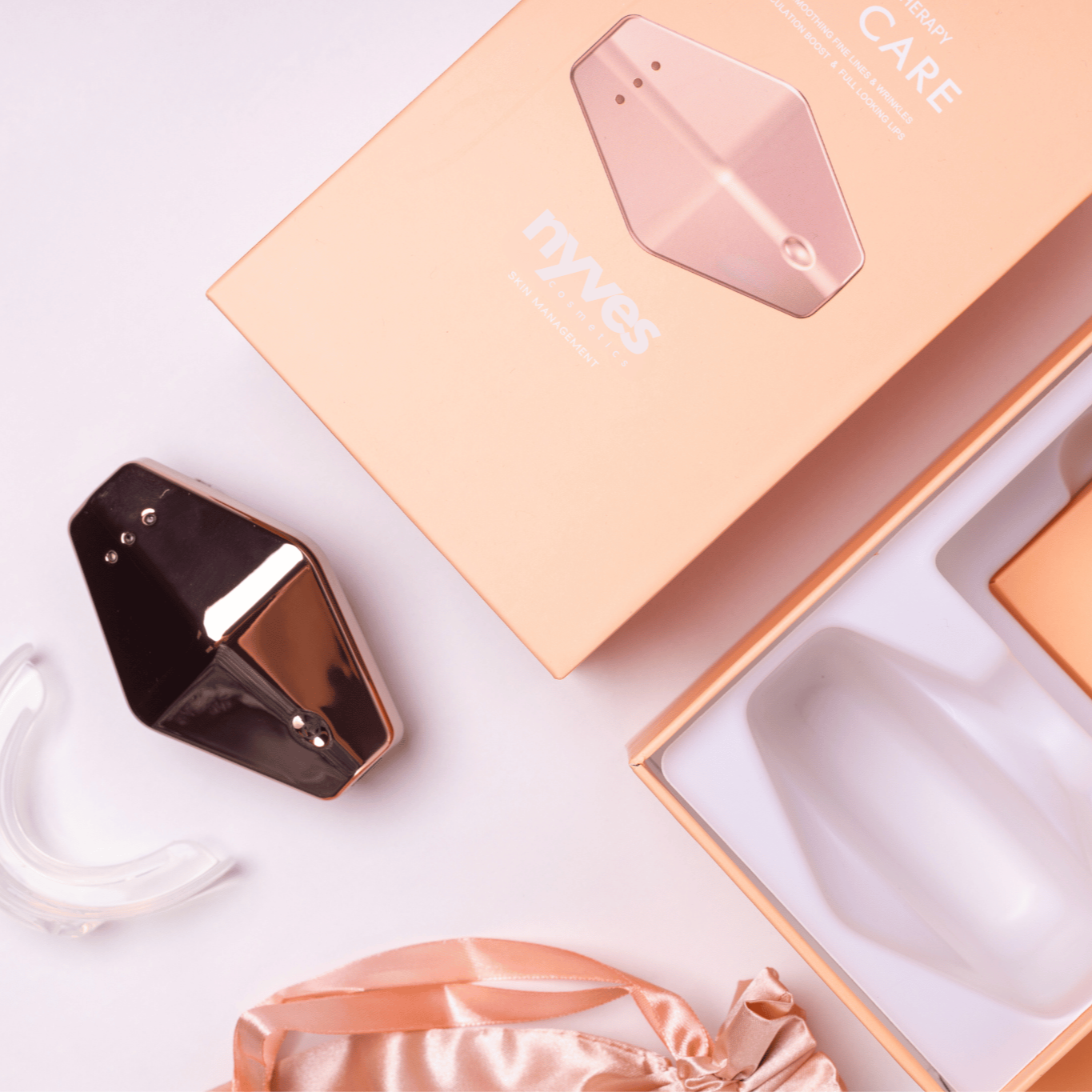 LuxeLip© Erase Lip Lines Without Injections in Just 6 min a day